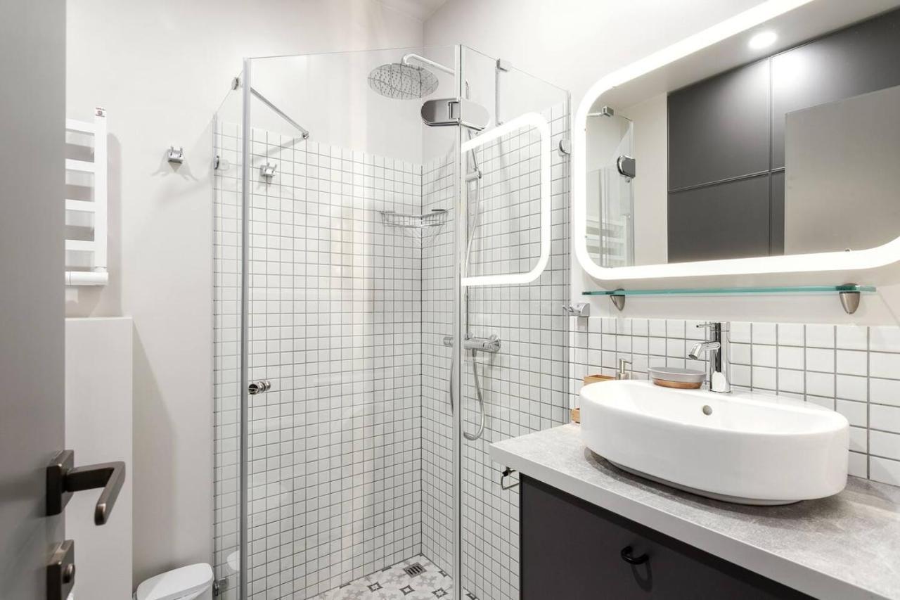 Happy Inn Laime Studio, Self Check-In-24-7, A-C, Parking-In-The-Underground-Garage VNO Eksteriør bilde